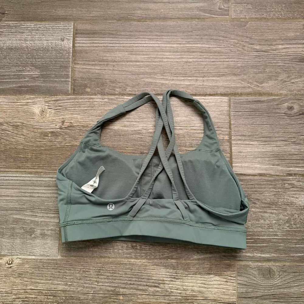 Lululemon green energy sports bra size 8